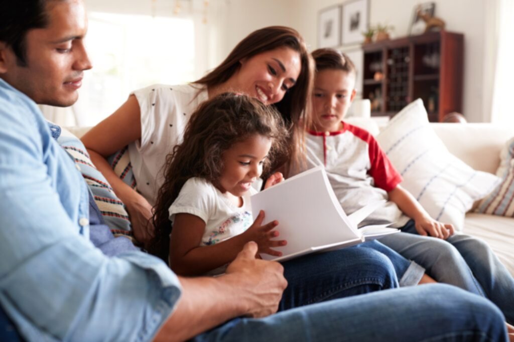 Learning at Home - Tips for Spanish-speaking Parents